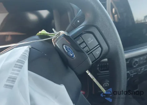 2024 Ford F-150 Xl z USA, uszkodzony, nr VIN 1FTMF1K50RKD28681